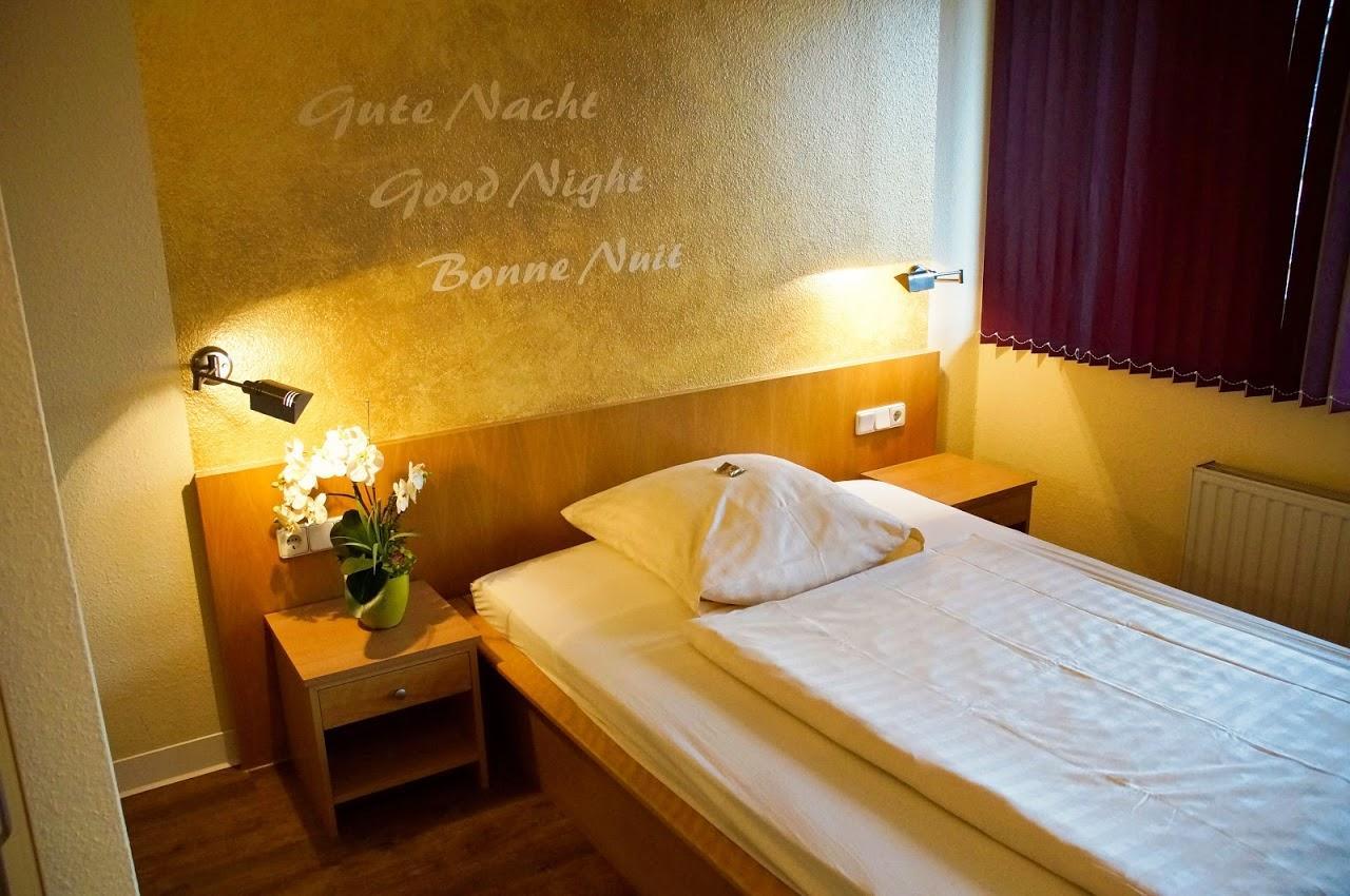 Hotel Alberga Mettmann Eksteriør billede
